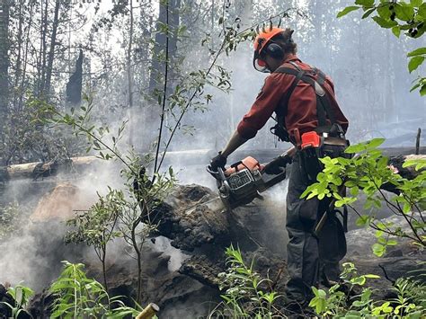 Wildland firefighters battle mental health, labour challenges atop deadly blazes
